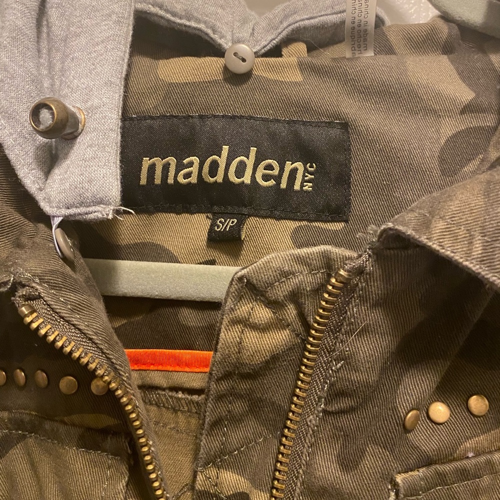 Madden Jacket size sm